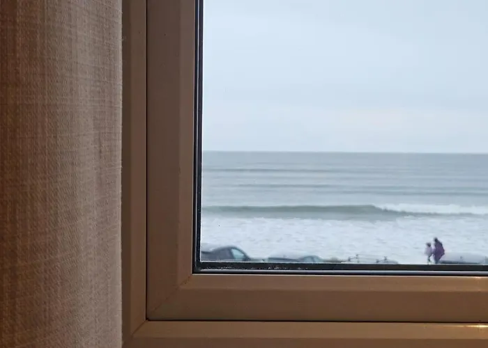 Beachfront Apartment Sligo