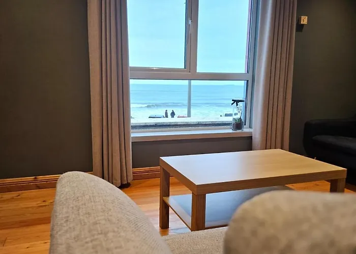 Beachfront Апартаменты *